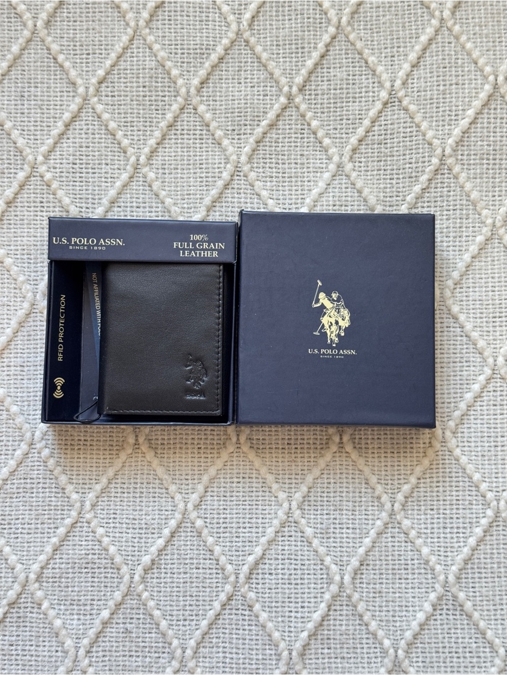 NEW U.S. Polo Assn. Men’s Full Grain Leather Trifold RFID Wallet Black NIB